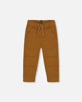 Deux Par Deux Stretch Twill Jogger Pant with Pleated Knee - Caramel Brown