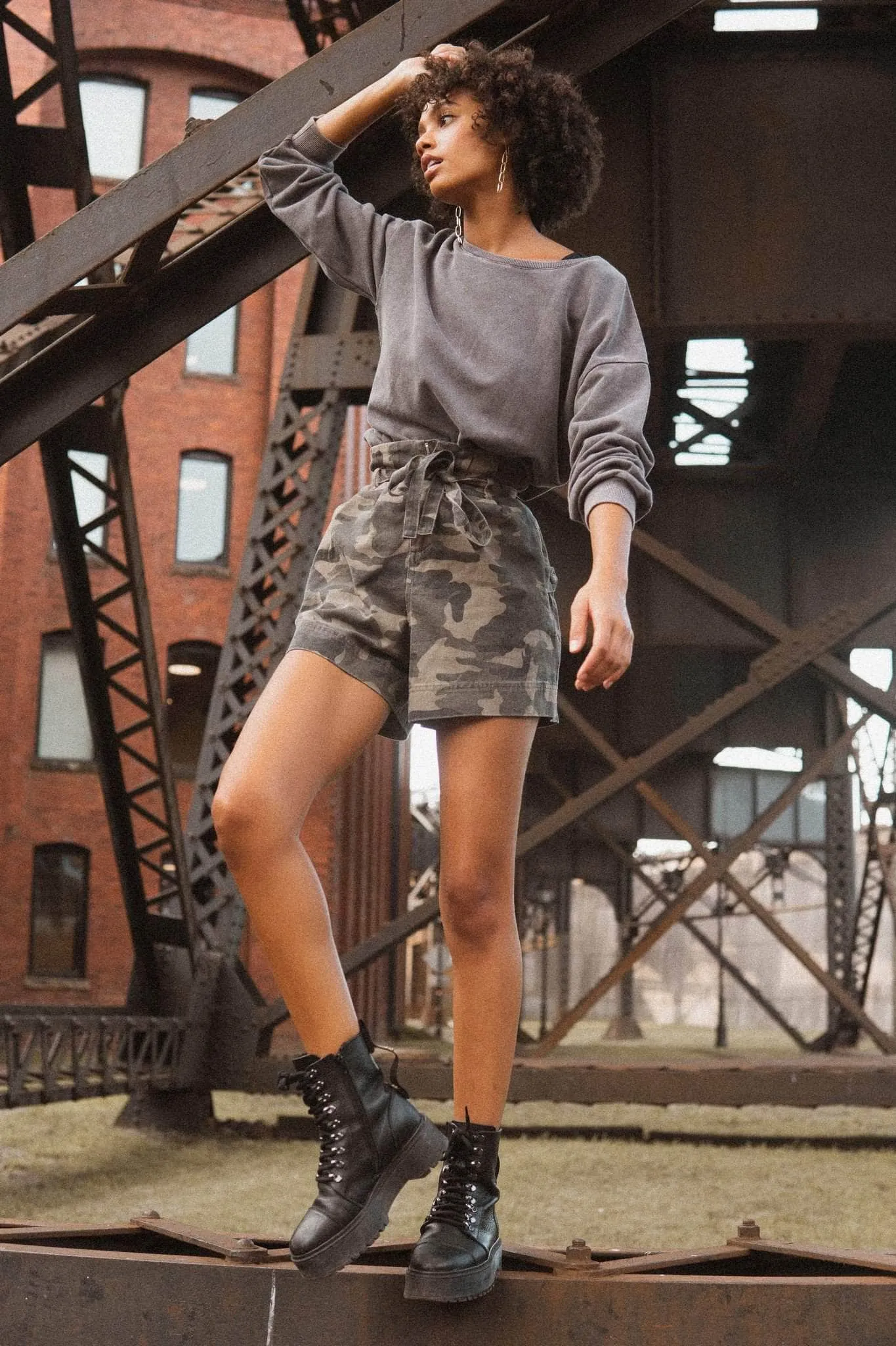 Love Army Belted Camouflage Wide-Leg Shorts