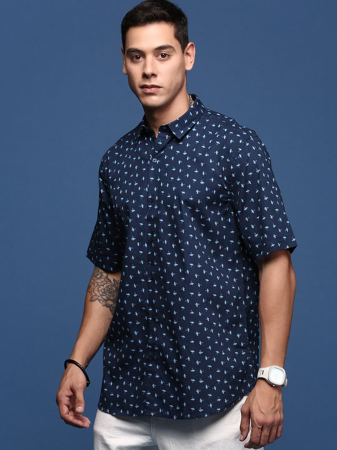 Men Abstract Navy Blue Slim Fit Shirt