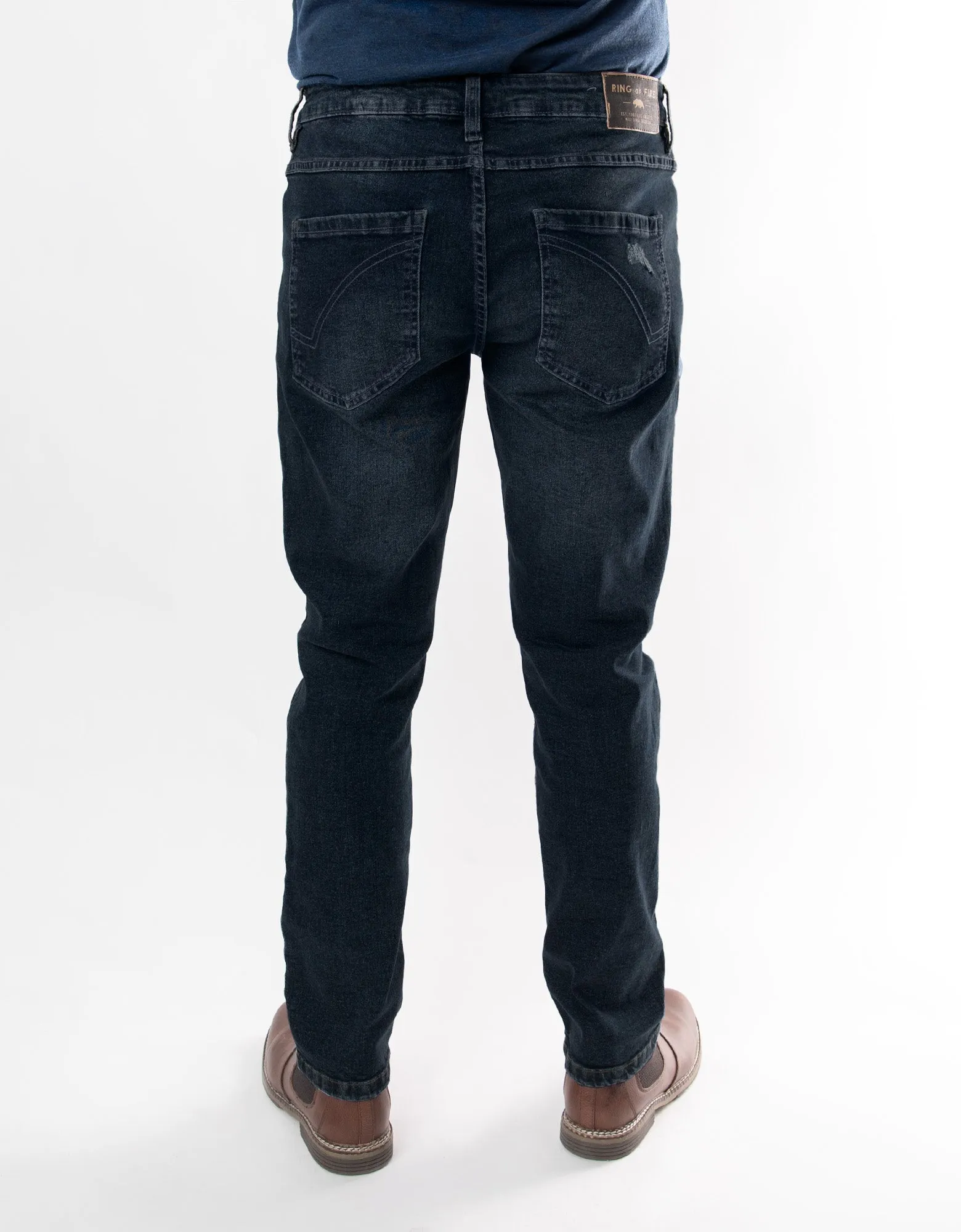 MEN'S STAMPEDE RIPPED STRAIGHT FIT JEANS