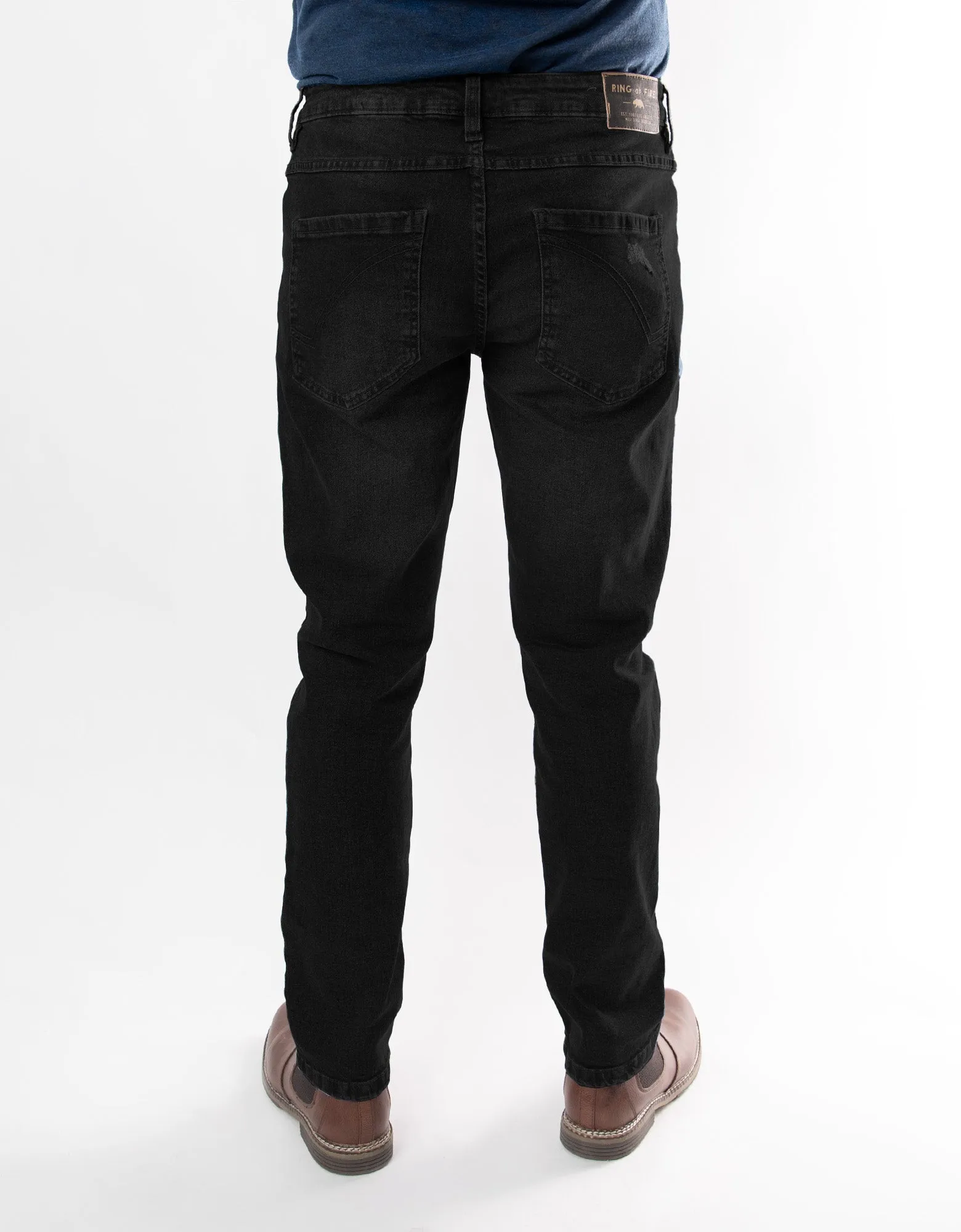 MEN'S STAMPEDE RIPPED STRAIGHT FIT JEANS