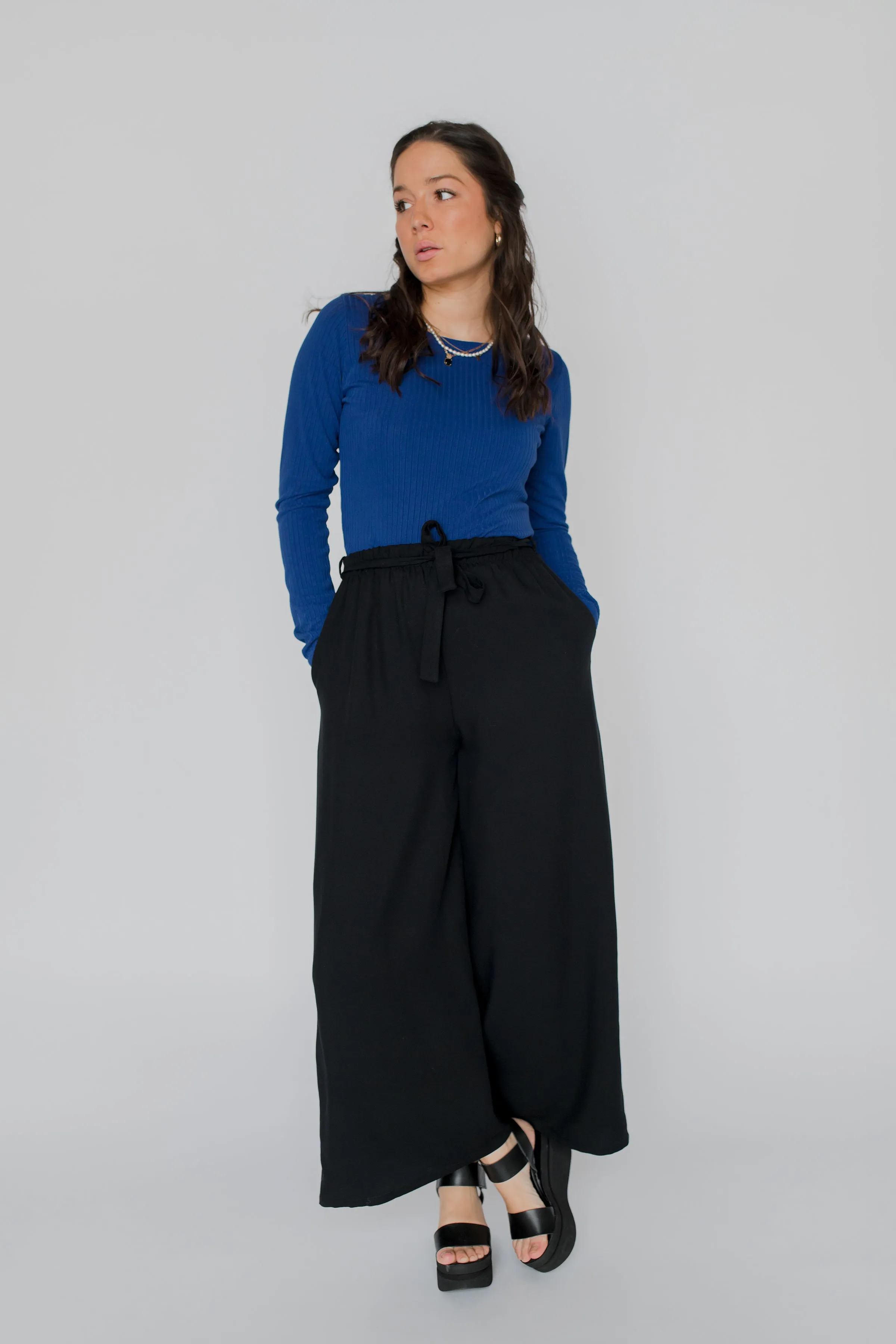 Wide leg trousers