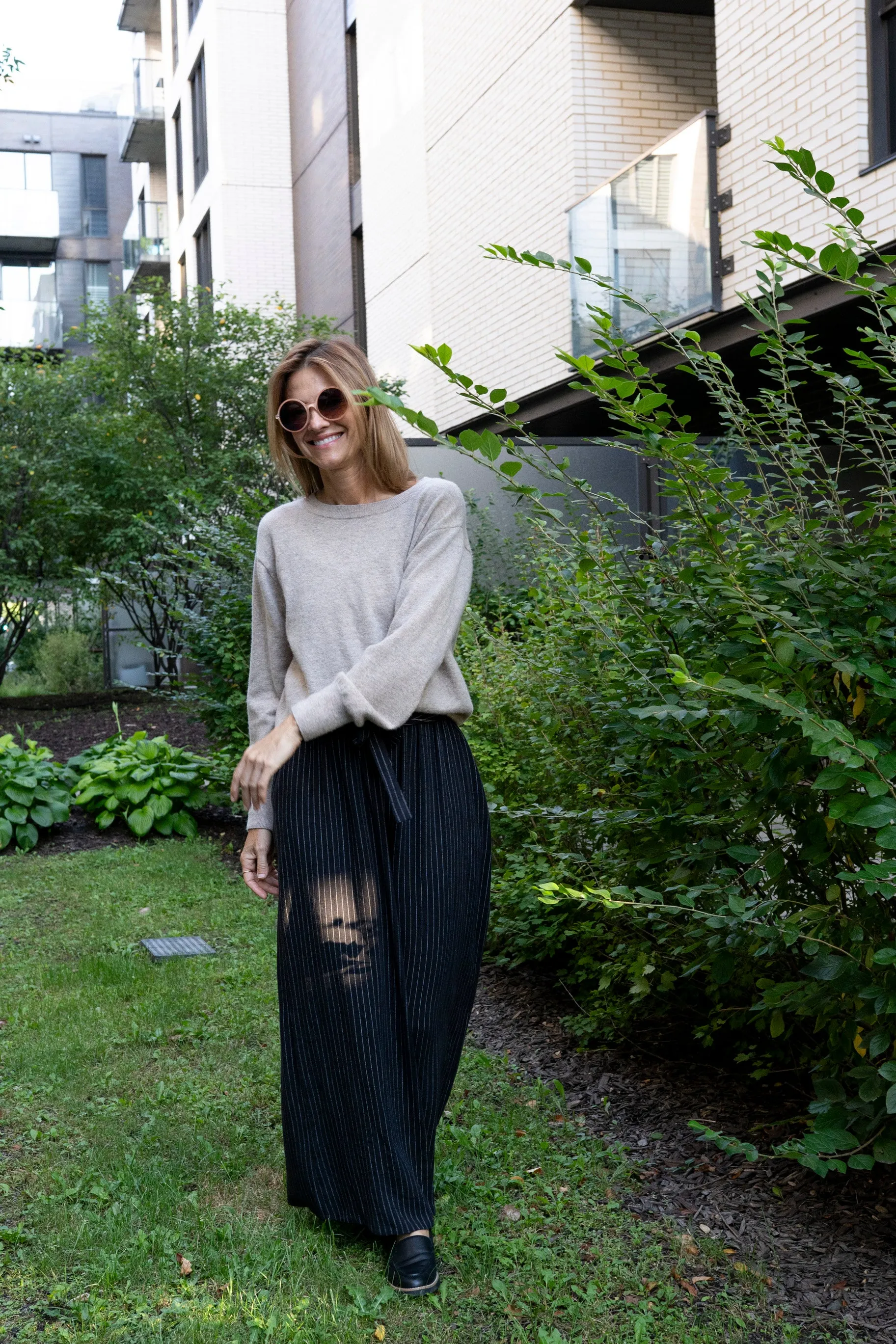 Wide-leg trousers